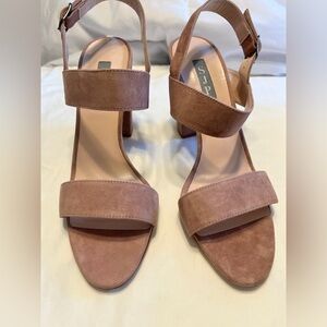 NIB Dusty pink suede SJP heels Size 9/9.5